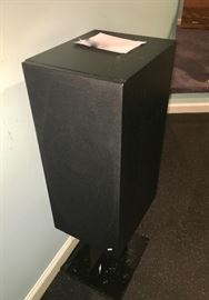 Pair B&W Matrix speakers 