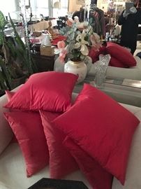 red pillows 