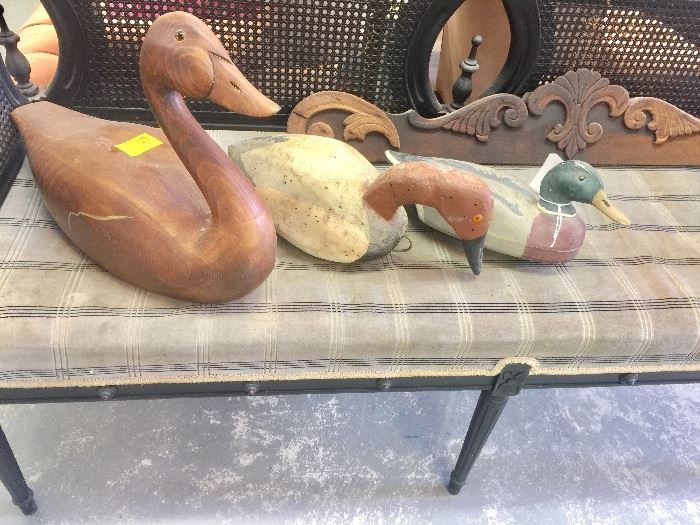 Carved Wooden Goose , Furniture Wooden Crown , Great Bench