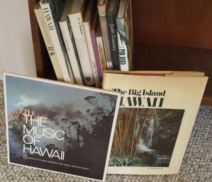 HPT085 Books of Hawaii & More
