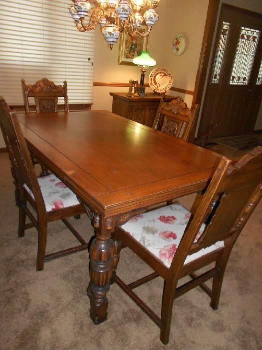 Antique Dining room table and 6 chairs
