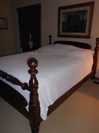 Queen size cannonball bed