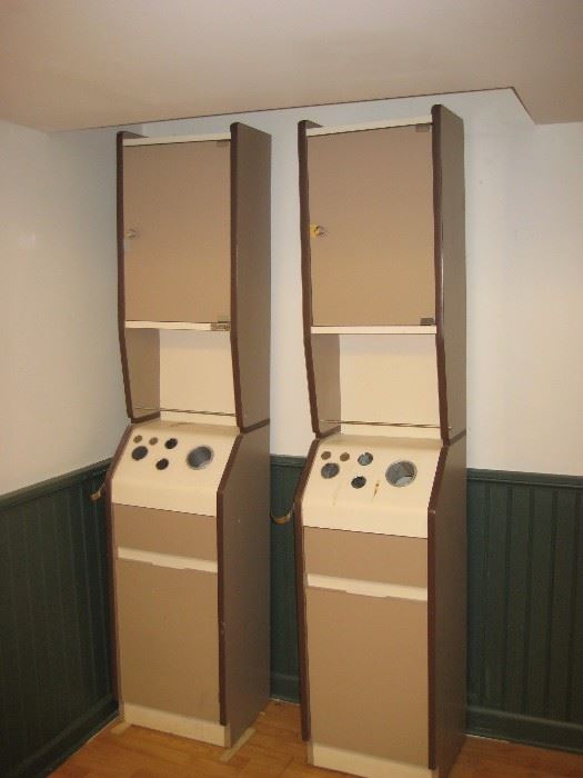 Beauty salon cabinets