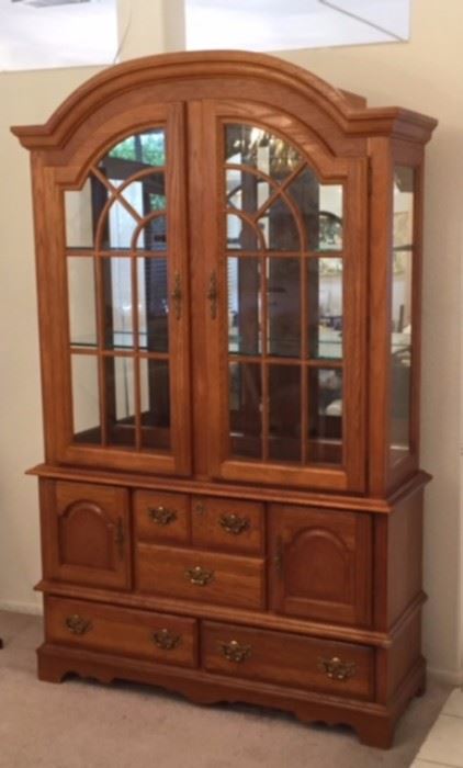 Stanley Lighted China Hutch