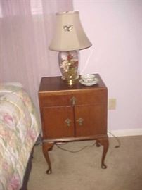 Antique Nightstand & Pair of Lamps