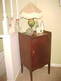 Antique Small Cabinet, Wonderful Lamp & Collectibles