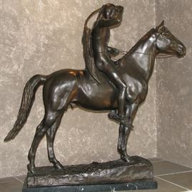 PIC 2 BRONZE  "THE SCOUT"