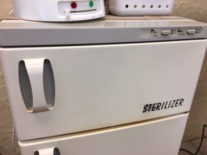 Sterilizer and UV towel warmer