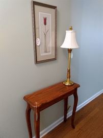 Great foyer table and another nice lamp!