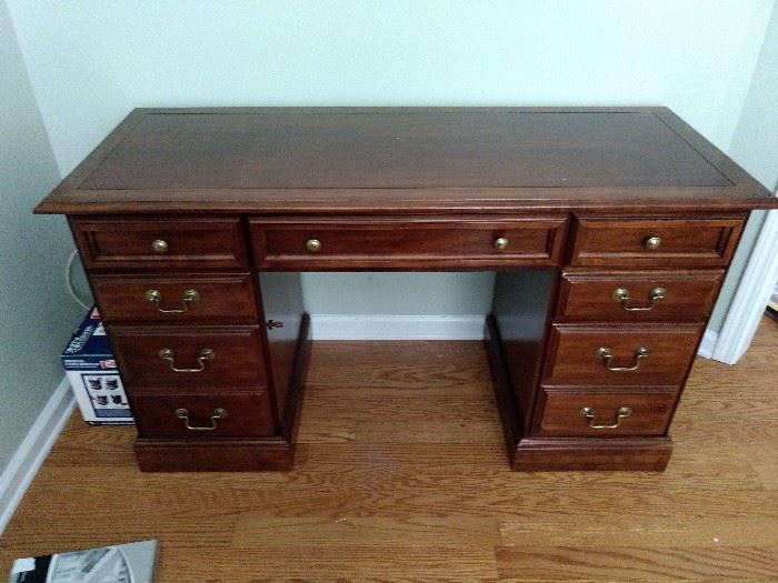 In great condition!!  Nice size desk!!