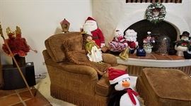 Kreiss Chair & Ottoman; "Kinkade" Wreath