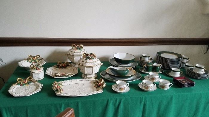 Christmas Serving Pieces & China