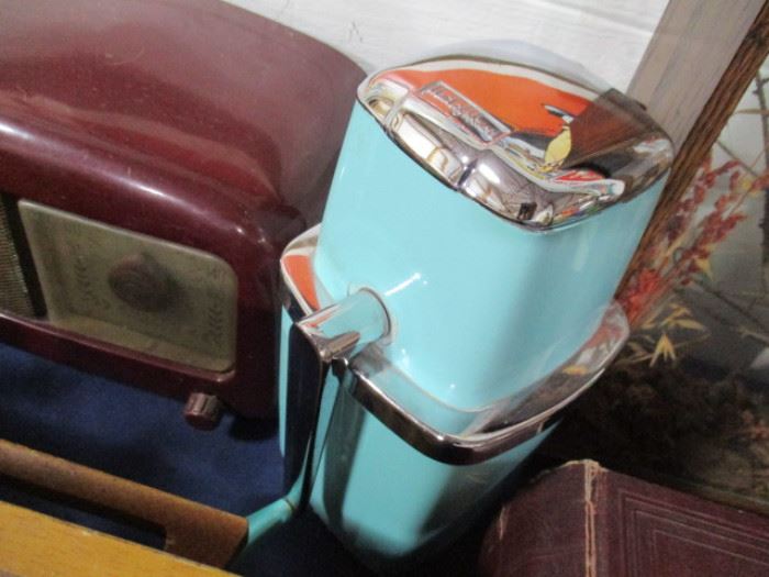 Vintage ice crusher