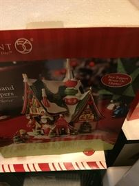 Department 56 houses