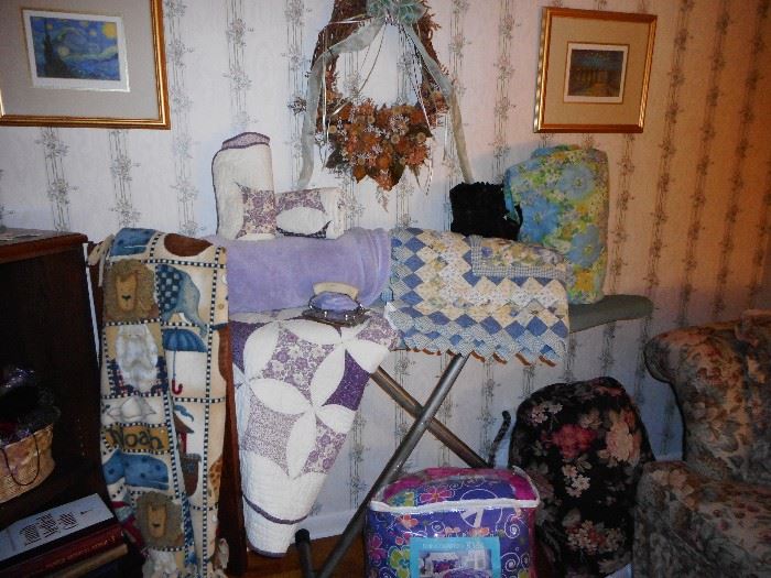 Quilts, Shams, Throws, Decorative Items