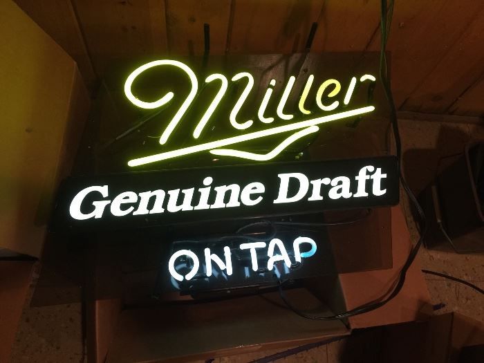 Miller Genuine Draft Neon sign