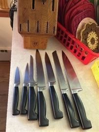 ZWILLING J.A. Henckels TWIN Signature Knife Set with Block