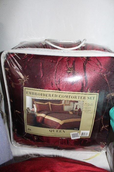 Comforter sets - excellent condition