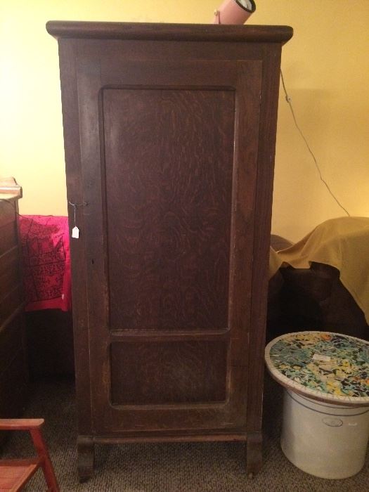 Antique Oak Single Door Wardrobe