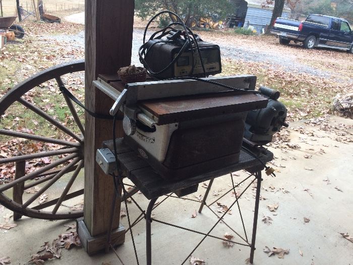 Small Craftsman Table Saw