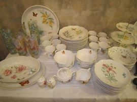 Lenox "Butterfly Meadow" service for 12