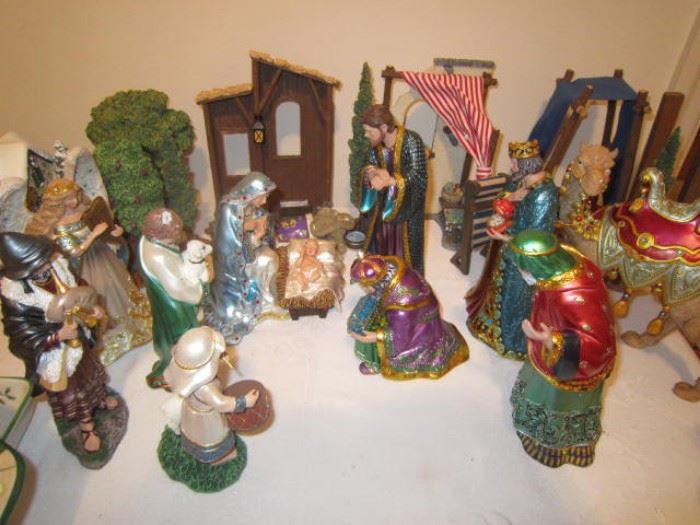 Hawthorne Village The Jeweled Nativity Collection