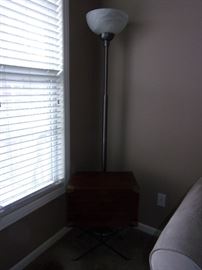 Floor lamp / Storage box/ end table