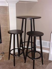 Pub height table and 2 chairs