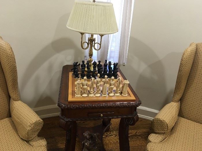 CHESS SET, ORNATE WOOD CARVED ACCENT/END TABLE