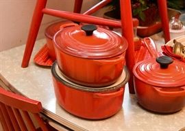 Le Creuset (Red & Green)