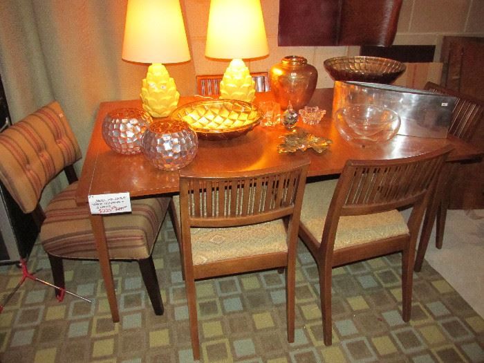 Mid century modern Drexel table and chairs