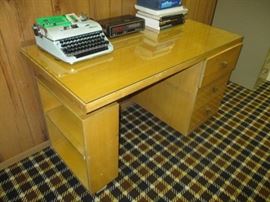 TRI-BOND MID-CENTURY BLONDE WOOD DESK