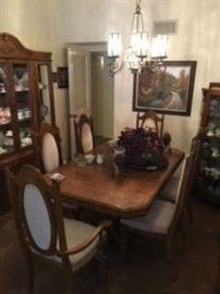FORMAL DINING ROOM SET, CHINA CABINET, DECOR