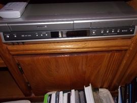 DVD player/VHS recorder