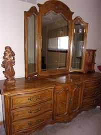 Thomasville Dresser with Trifold mirror and matching night stand