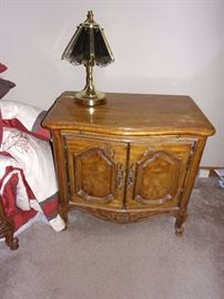 Thomasville Dresser with Trifold mirror and matching night stand