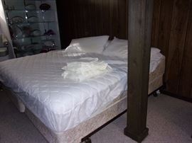 Beautyrest pillowtop Kingsize bed mattress and box springs with frame