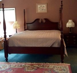 King size four post bed