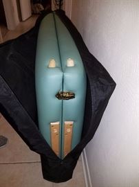 Massage table in bag, notice that it is transportable