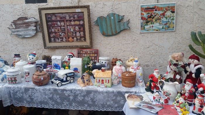 Cookie Jars, Sylvester & Tweety, (SOLD Wylie Coyote & Road Runner, Luxor Vegas, Oreo) Pillsbury, Christmas & More