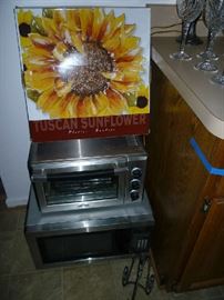 MICROWAVE, TOASTER OVEN, PLATTER