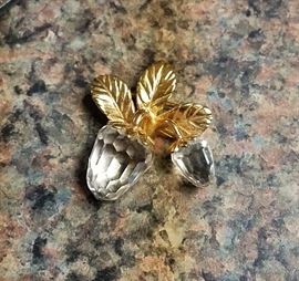 Swarovski pin