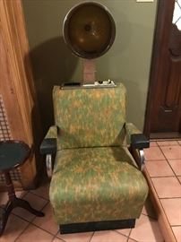 Vintage beauty salon chair $150 obo