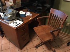 Leopold desk exc condition $175
Chair $95