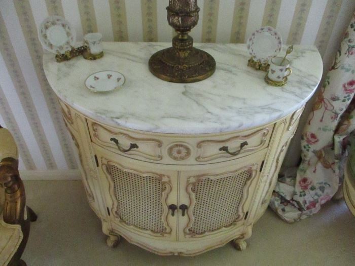 MARBLE TOP ENTRY TABLES AND MIRRORS
