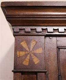 Dental mold ogee crest