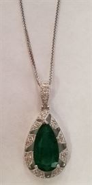 18KT Emerald & diamond necklace