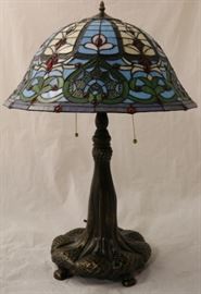 #977 Stained glass lamp