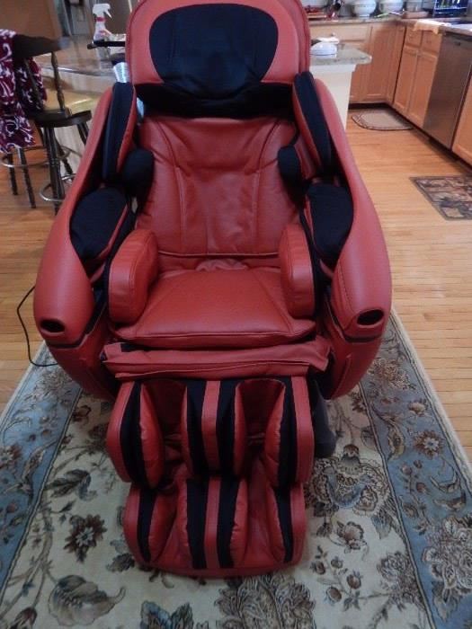 Massage....Great Inada Dreamwave chair!