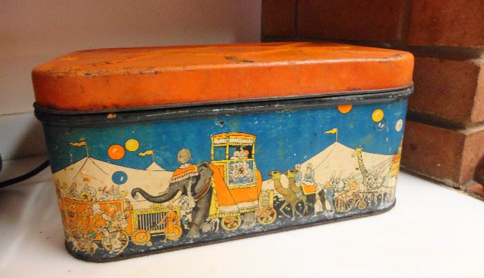 Wonderful old large tin with Circus theme decoration - could have been a bread bin.